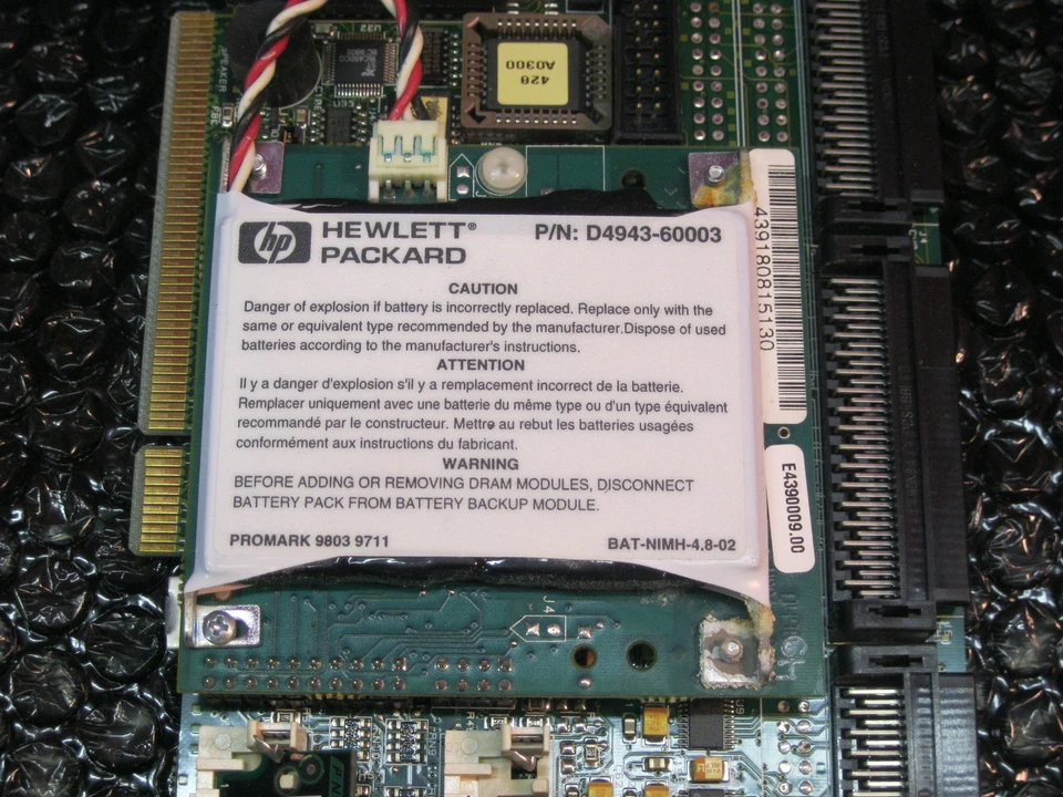 HP NetRAID D4943-60002 Dual Channel RAID Controller Card - Image 2 of 4