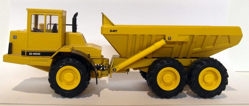 Conrad 1/50 Scale Diecast 2862 - Caterpillar CAT D400 Articulated Dump Truck - Image 2 of 4