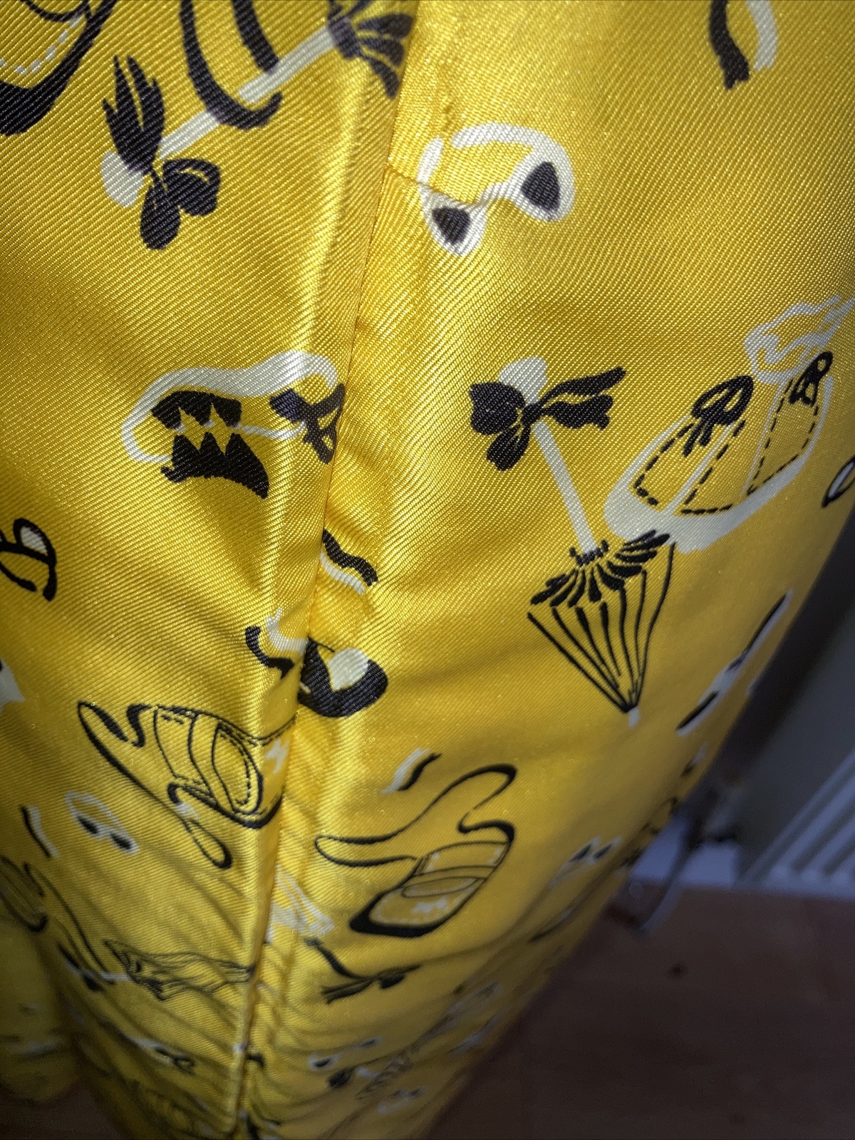Vintage 1950s Yellow Silk Character Print Lined Tea Dress, 17.5" pit to pit 9