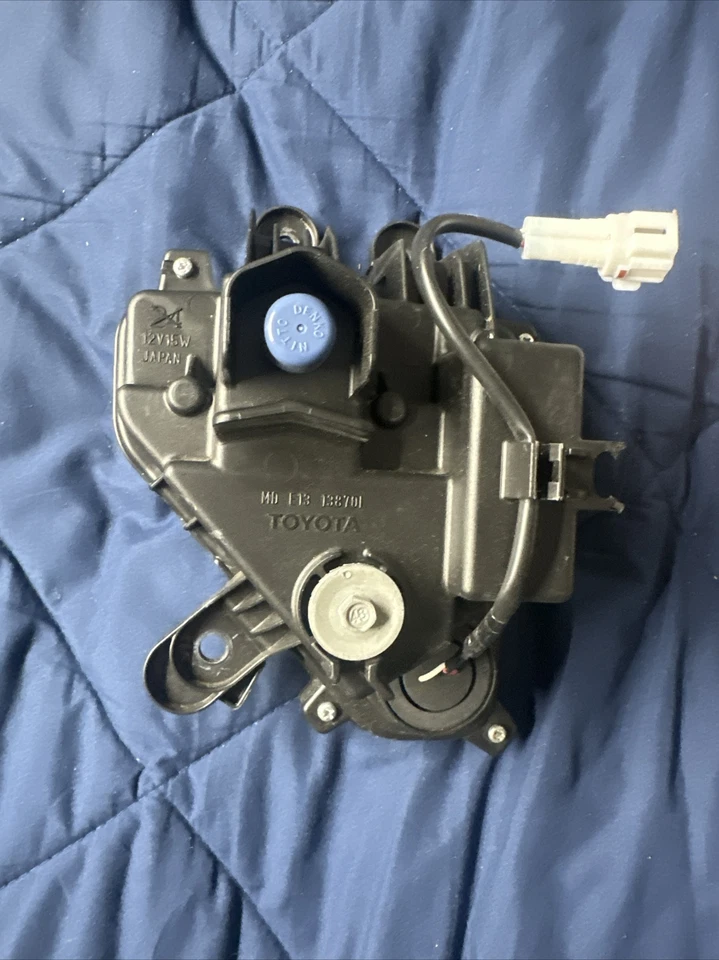 LEXUS GX460 2015-2023 OEM LADO IZQUIERDO TOTALMENTE LED LUZ ANTINIEBLA ANTINIEBLA USADA Foto 3 de 4