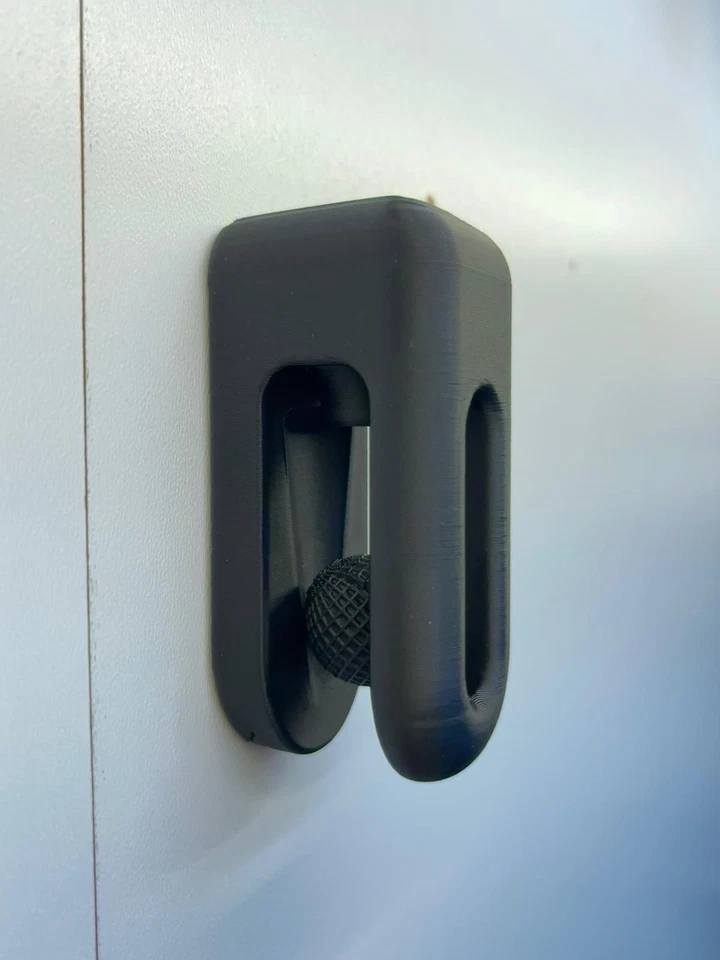 Paquete de 2 colgadores de toallas autobloqueantes para toalla de ducha de baño y toalla de piscina duradera Foto 4 de 4