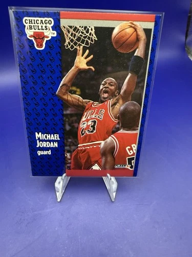 1991-92 Fleer - Michael Jordan #29