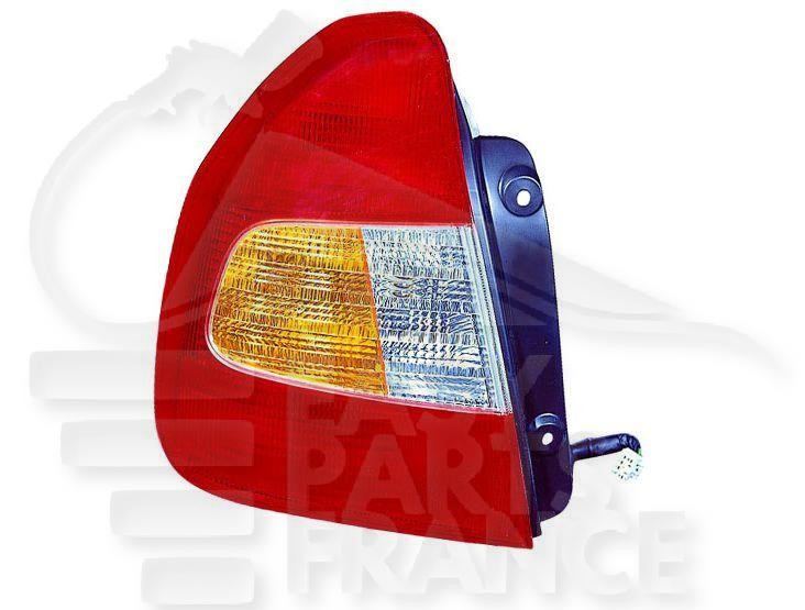 Remplacer feu arrière gauche fissuré Hyundai Accent berline 2001 2002