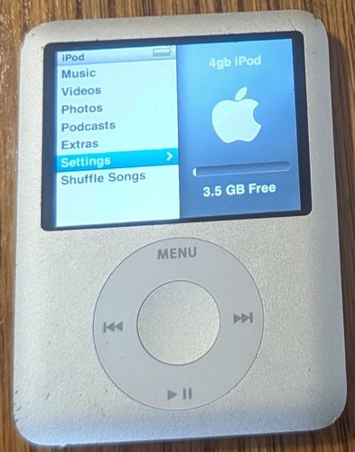 Apple iPod Nano 3rd Generation Silver 4GB NEW BATTERY, ( Holds 1000 Songs)