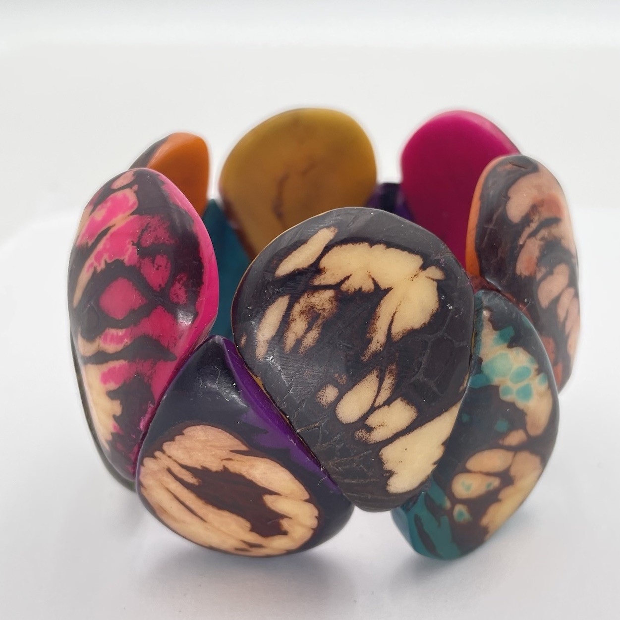 Multi Color Plastic Triangle Shape Link Stretch E… - image 1