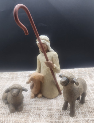 2002 Willow Tree Susan Lordi Shepherd & Stable Animals SHEPHERD Figurine DEMDACO
