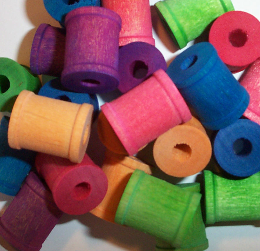25 Bird Toy Parts Colored Wood Spools 3/4" Wooden Parrot Toy Parts W
