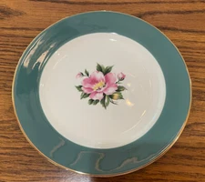 Homer Laughlin Century Service Corp. Empire Green Floral Dessert/Pie Plat 7-1/4”
