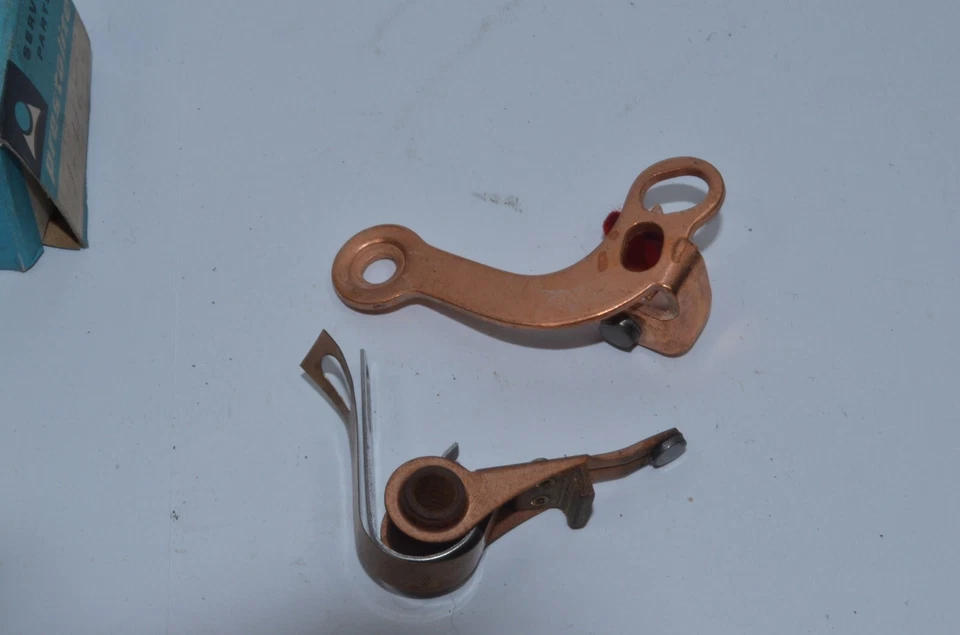 VINTAGE NOS PRESTOLITE DISTRIBUTOR IGNITION POINTS P1-4 - Image 3 of 4