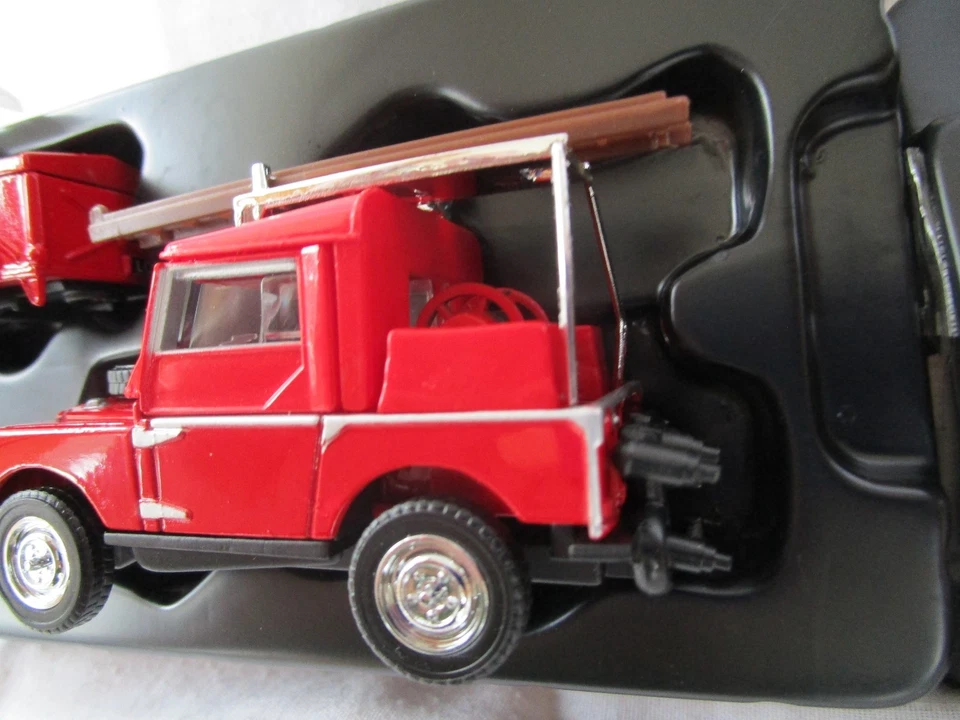 Matchbox Models of Yesteryear 1952 Land Rover Aux. & Trailer  YFE-02-M - Image 4 of 4