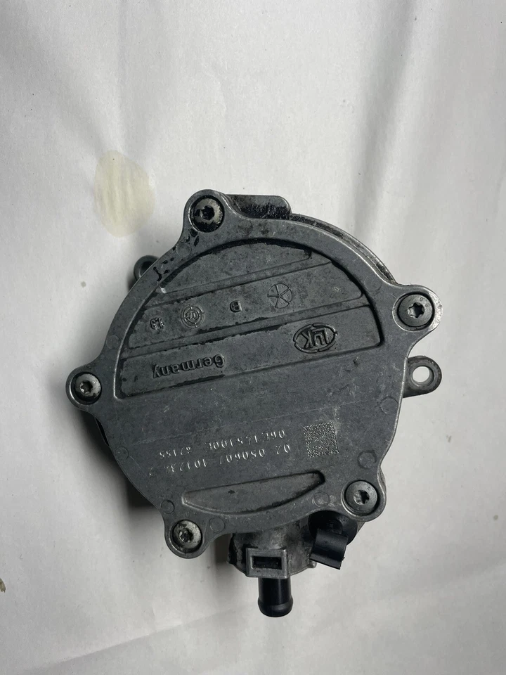 Bomba de vacío de freno Audi A6 Quattro 2008 06E145100E Foto 2 de 4