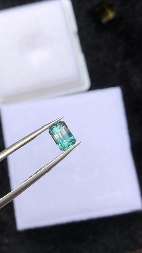 0.65 Carat Bicolour Tourmaline from Afghanistan - Loupe Clean, Perfect for Fine - Picture 4 of 11