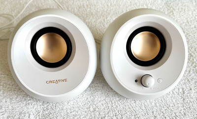 CREATIVE Pebble V3 USB-C Desktop Lautsprecher = Aktivbox in weiß