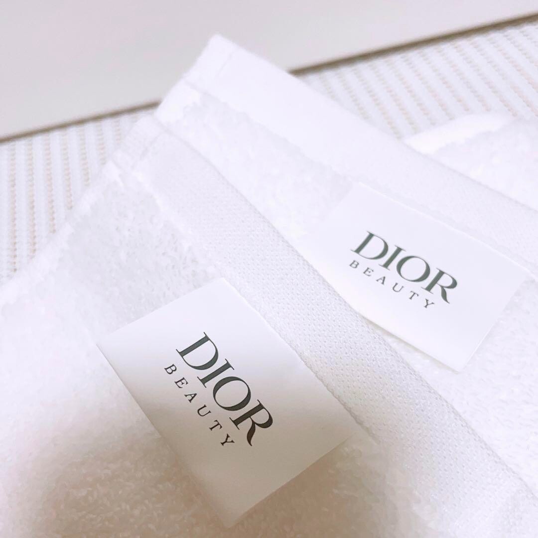 Christian Dior Novelty 2 hand towels with purse (30cm x 40cm) pink gray