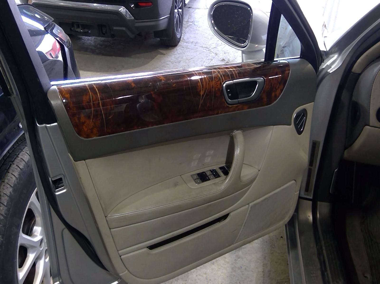 Used Door Assembly Front fits: 2006 Bentley CONTINENTAL GT  Grade A