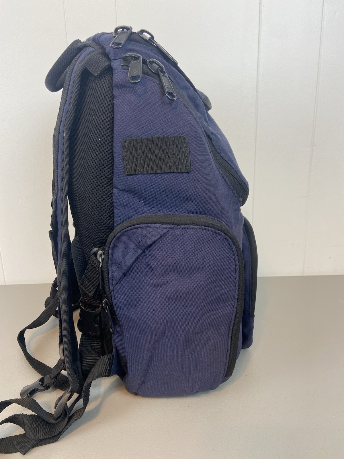 Duluth Trading Company Backpack Blue Rare Model - image 4