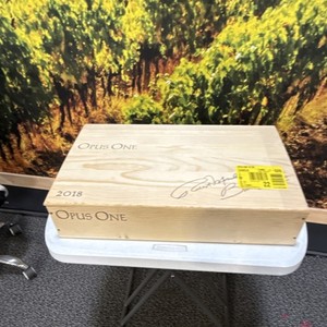 Opus One 2018 Wooden Wine Box 6 Bottle Lid Included MPN 8008435318