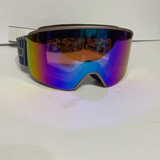 Giro Ski Goggles with Vivid Zeiss Amber Removable Lens (scratches)