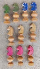 vintage  lot ancien pion petit chevaux  en  bois  jeux société