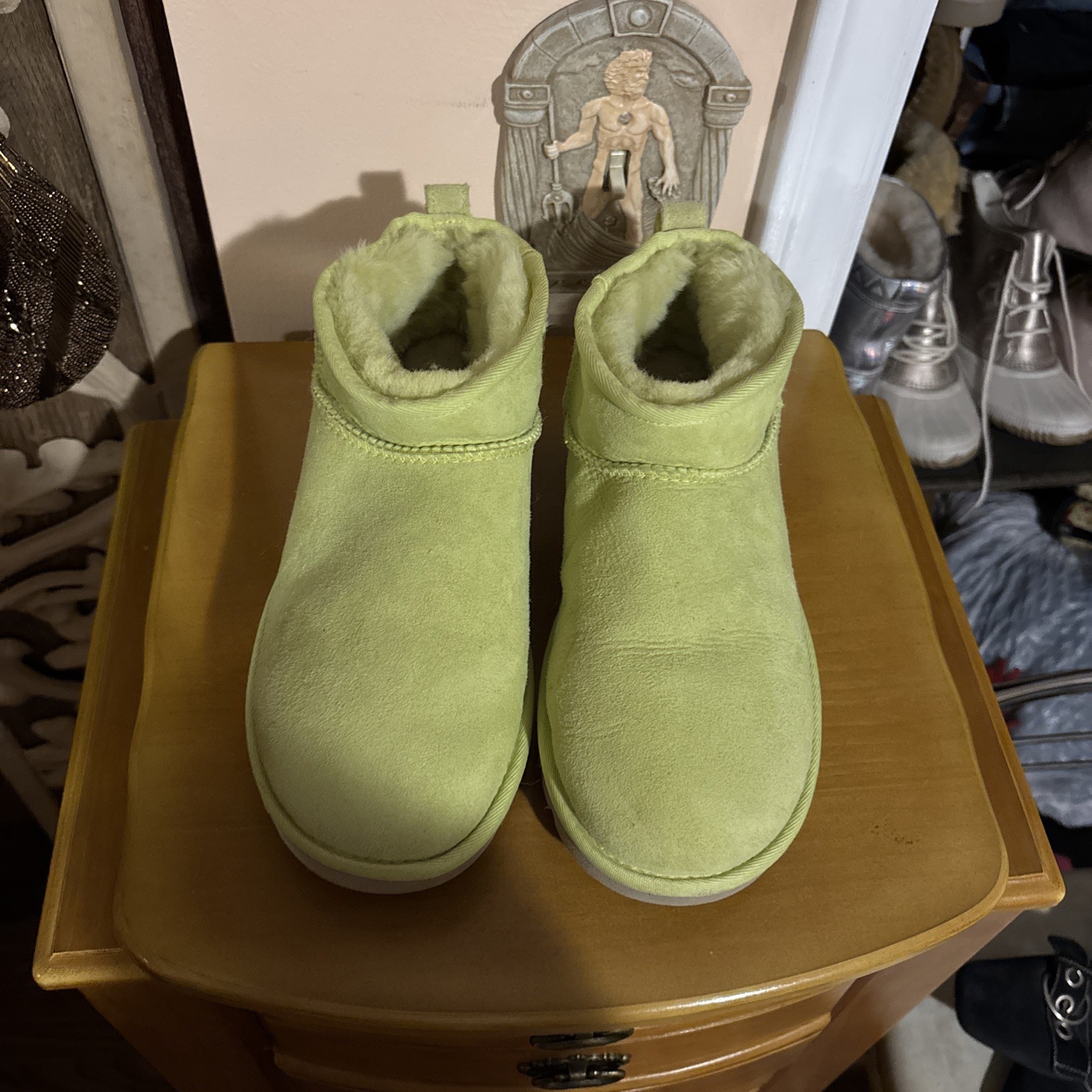 Ugg classic mini size 8 - EUC never worn - inside… - image 1