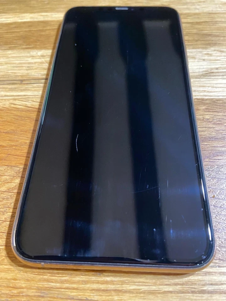 Apple iPhone 11 Pro Max 256GB Silver Unlocked - Excellent Condition - Image 2 of 4