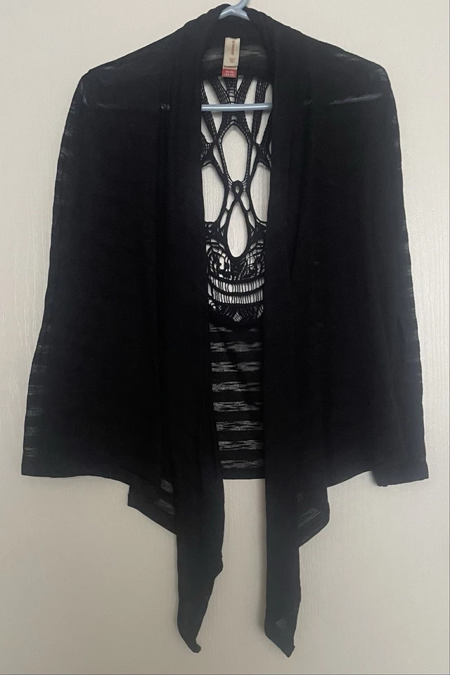 女式轻便飞走毛衣条纹印花和骷髅设计 — 第 3/4 张图片