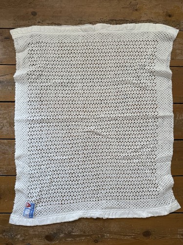 9x Vintage Baby Pram Cot Blankets 70s 80s Cellular Cotton Handmade Mothercare TC - Picture 14 of 24