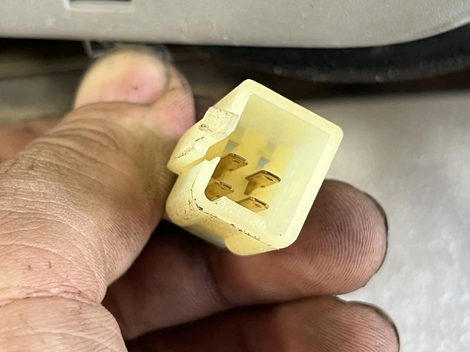 1984 HONDA CIVIC СЕДАН ЛЕВЫЙ ВОДИТЕЛЬ СТОРОНЕ ЗАДНИЙ ФОНАРЬ - Изображение 3 из 4