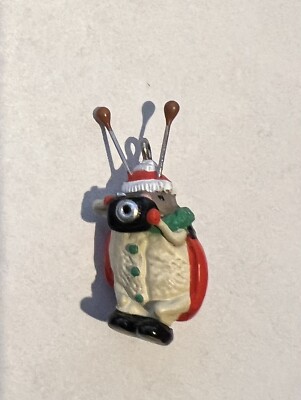 Hallmark ''Shutterbug'' Ladybug with Camera Miniature Ornament 1997