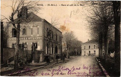 CPA AK ARROU-Gare et Café de la Gare (184592)