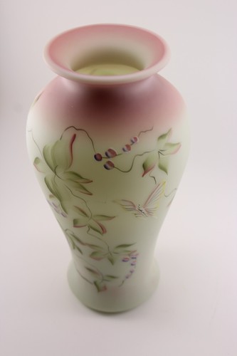 Fenton Berry & Schmetterling Lotusnebel burmesische Vase 95. Jahrestag Julia Powell - Bild 5 von 9