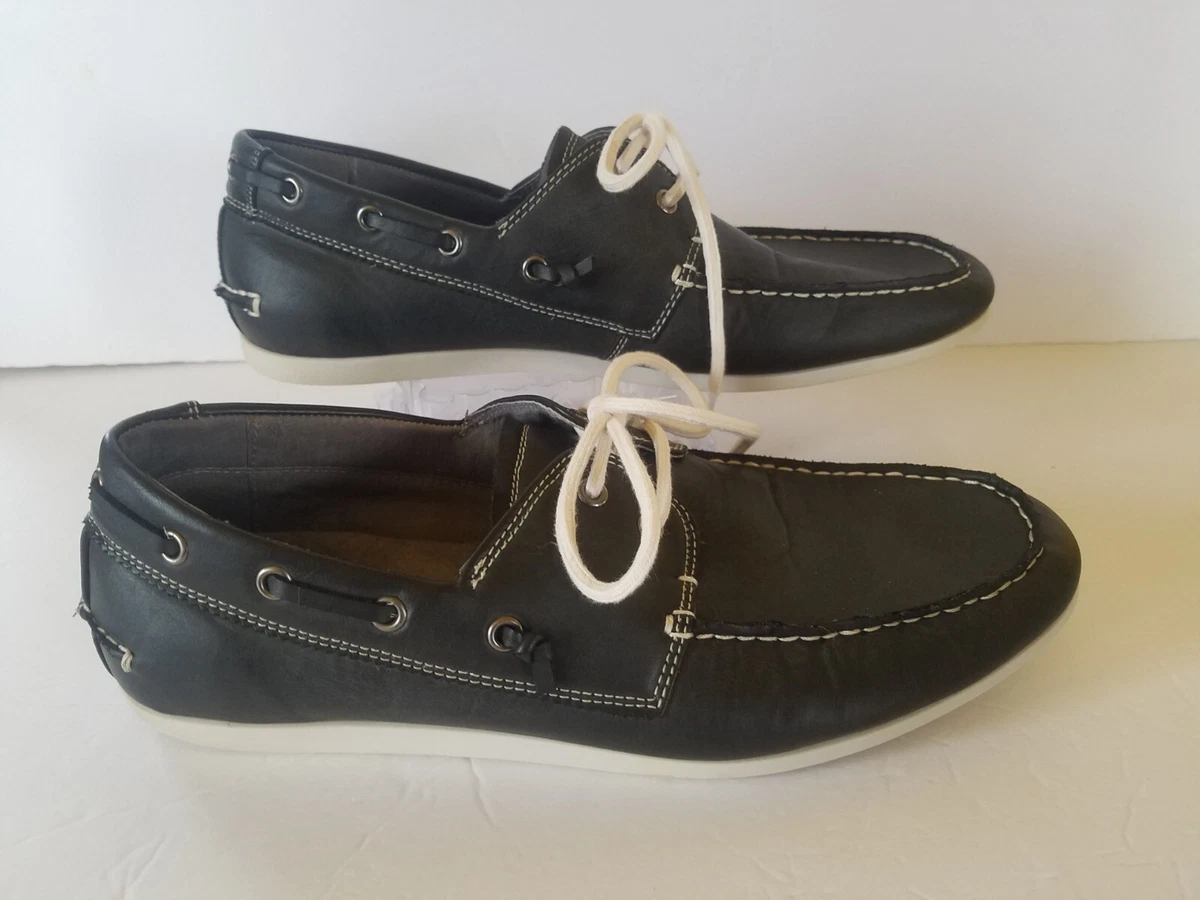 Madden boat shoes store