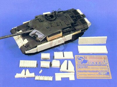 Verlinden 1/35 Challenger 1 Tank Armor and Fuel Drums Desert Storm