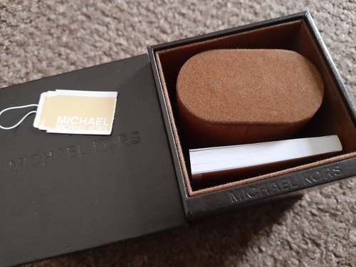 Michael Kors Empty Watch Box Brown Cushion + Booklet - COLLECTION ONLY - Picture 6 of 8