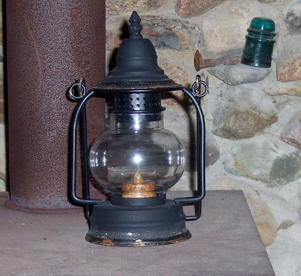 Rustic Camp Lantern-Glass Mantel-12 Inches Tall for Tea Light or Votive Candle - Imagem 2 de 4