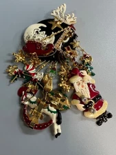 Lunch At The Ritz TWAS THE NIGHT BEFORE CHRISTMAS NIGHT PIN/PENDANT