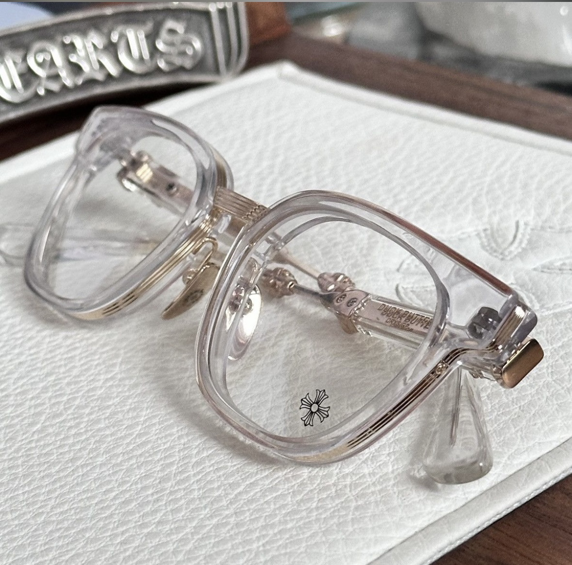 AUTH CHROME HEARTS DUCK BUTTER CRYSTAL GOLD SUNGLASSES MENS AUTH CHROME HEARTS DUCK BUTTER CRYSTAL GOLD SUNGLASSES MENS
