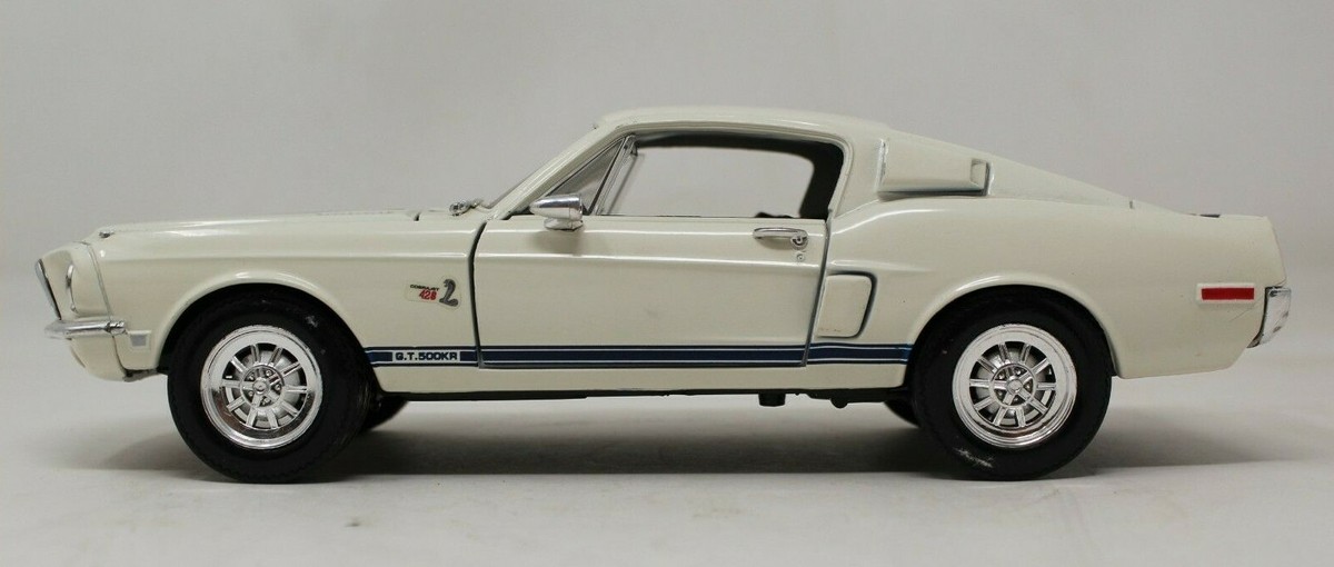 Road Legends 1968 Shelby GT-500KR 1:18 Scale White; Navy Blue