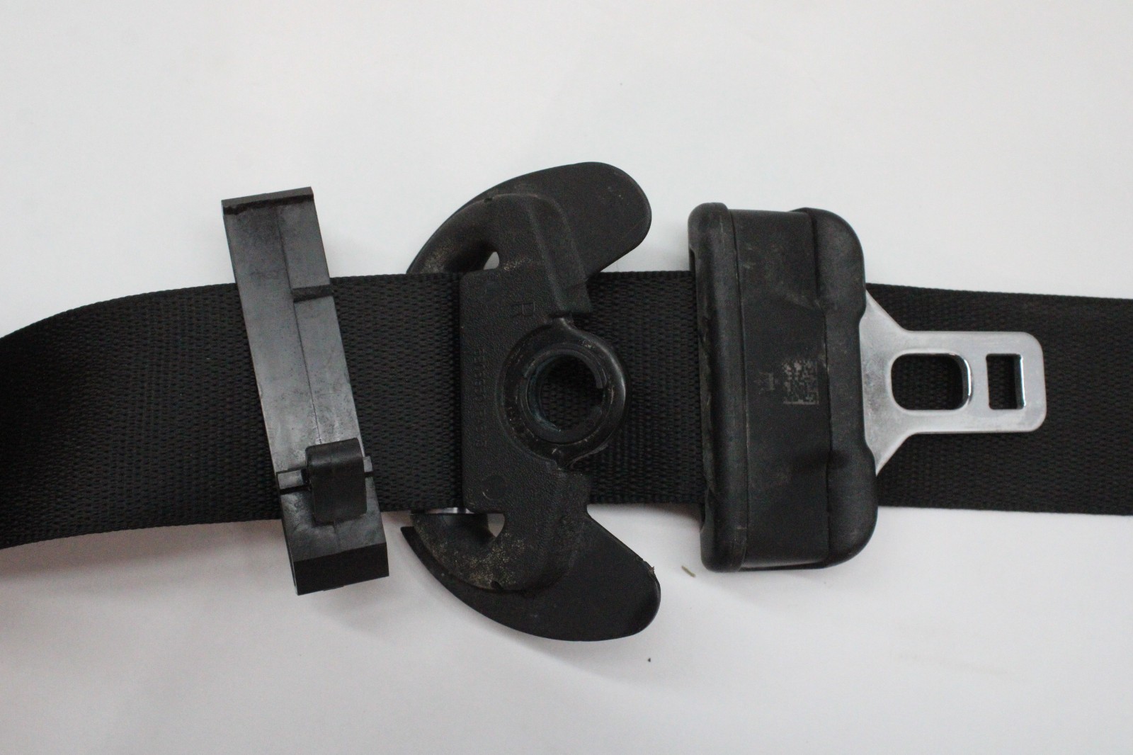 2022 MASERATI LEVANTE MODENA FRONT RIGHT SEAT BELT RETRACTOR OEM 2017-2022