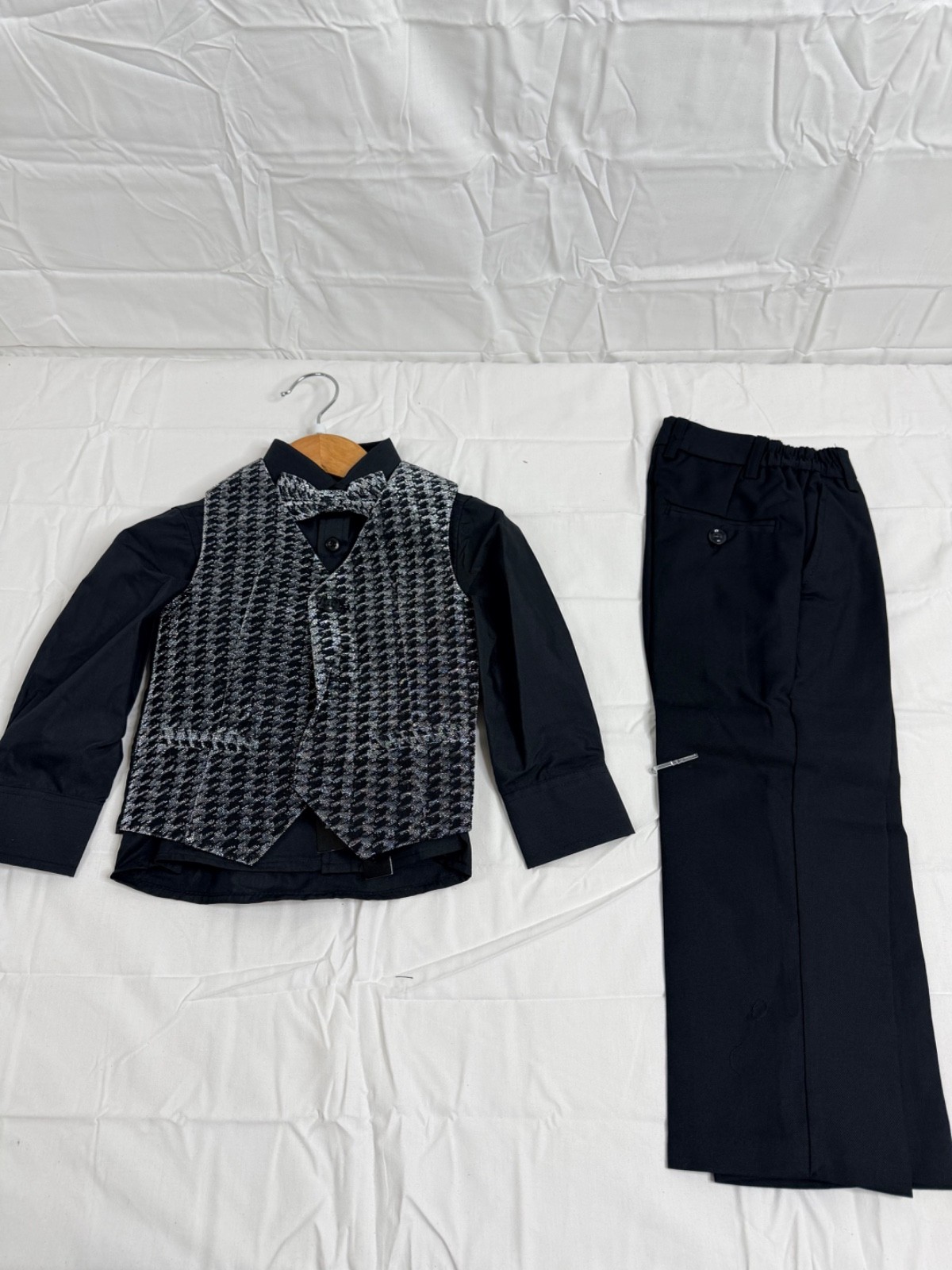Kids World of USA 4-Piece 3T Formal Suit Set Boys  Black Silver Houndstooth NWT