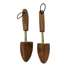 Cole Haan Men's Cedar Shoe Trees Adjustable Split Toe Wooden Shoe Stretcher Pair
