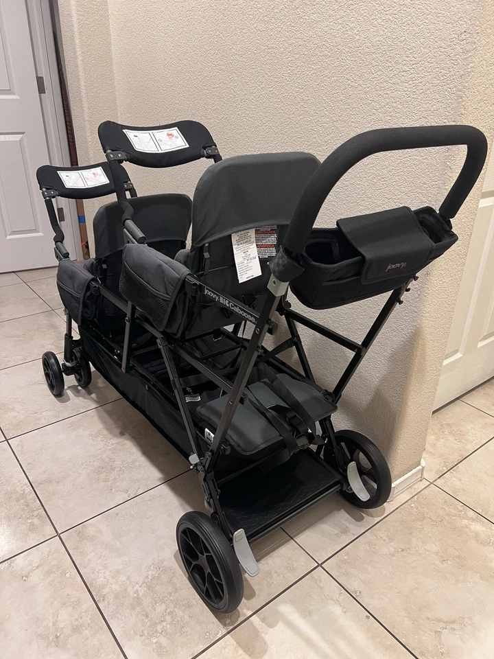 Cochecito triple Joovy Big Caboose con banco trasero y plataforma de pie VER DTLS Foto 3 de 4