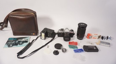 Yashica FX-D Quartz SLR Kamera ML 50mm 1:1.9 Sun Zoom Macro 35-200mm 1:3.8-5.3