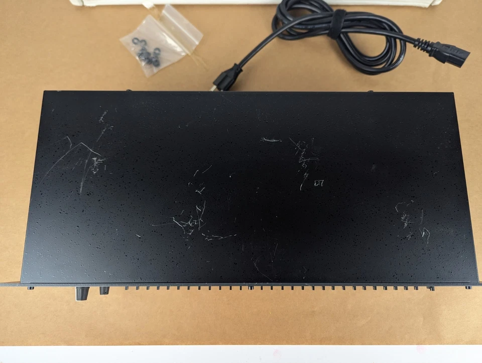 DBX 1231 1231V Dual 31-Band Pro Audio Equalizer TESTED In Box W/ Power Cord - Image 4 of 4