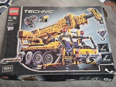 NEW 2005 LEGO TECHNIC Mobile Crane 8421 RETIRED 1884 pieces (missing Pneumatic)