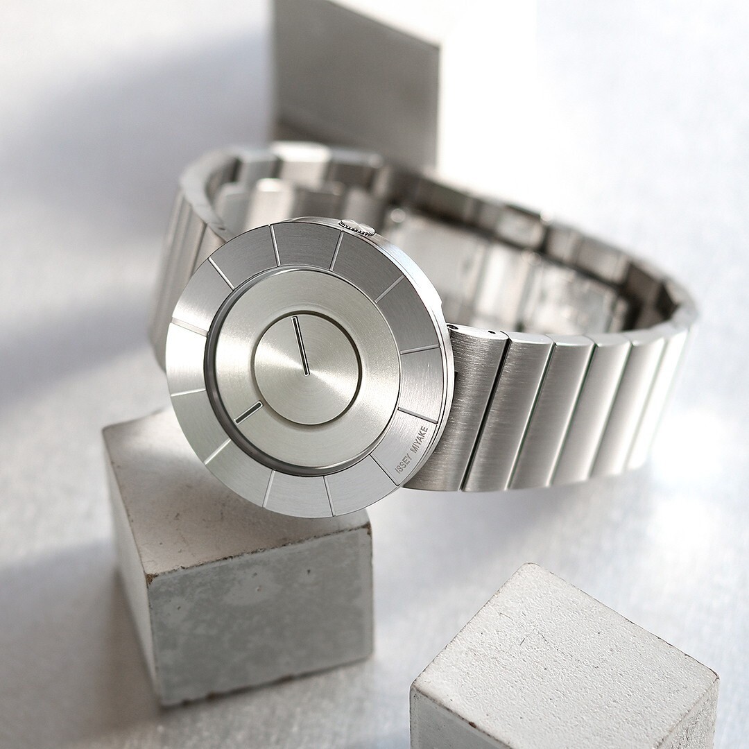 ISSEY MIYAKE TO NY0N001 Watch Yoshioka Tokujin Silver with ISSEY MIYAKE TO NY0N001 Watch Yoshioka Tokujin Silver with