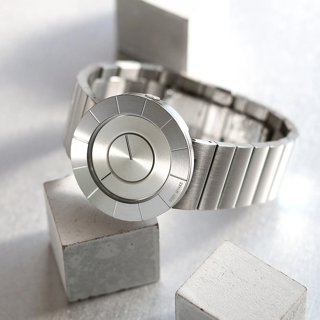 ISSEY MIYAKE TO SILAN001 Men s Watch Yoshioka Tokujin design Silver