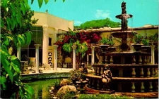 Clearwater FL Kapok Tree Inn Fountain South Garden Postcard unused (14903)