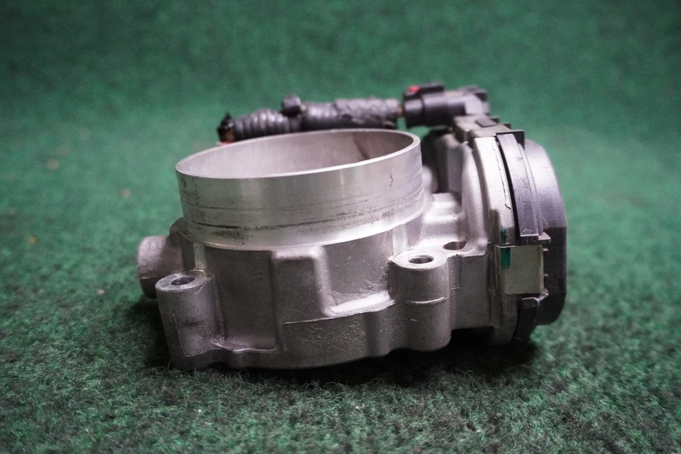 Dodge Durango 2015 3,6 L carrocería del acelerador OEM 05184349AC Foto 4 de 4