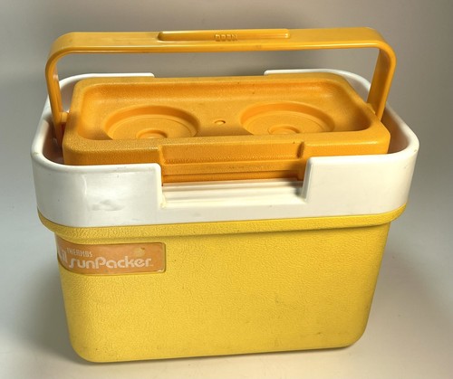 Lunch Box / Beach Cooler Ice Chest Lil Sun Packer Thermos Sunny Yellow Vintage - Picture 2 of 11
